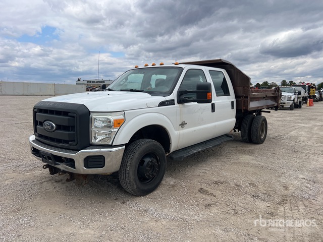 2015 Ford F-350 XL 4x4 Crew Cab Dump Truck