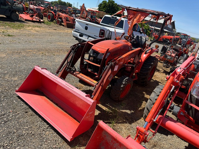2022 Kubota L3301 HST 4WD Utility Tractor (Inoperable)
