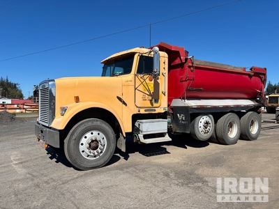 1995 Freightliner FLD 120 8x4 Transfer Tri/A Dump Truck