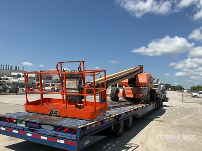 2012 JLG 800S Teleskoparbeitsbühne