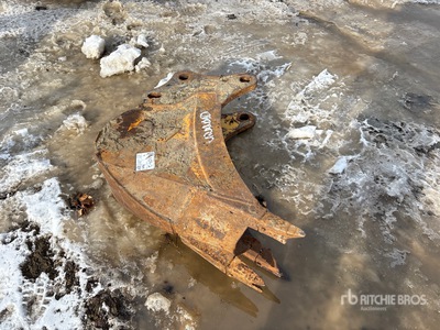 BMI 12 in Frost Cazo trasero para retroexcavadora - Fits John Deere 410J