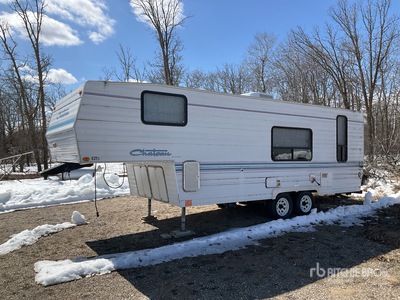 1994 Chateau 26 ft T/A Travel Trailer