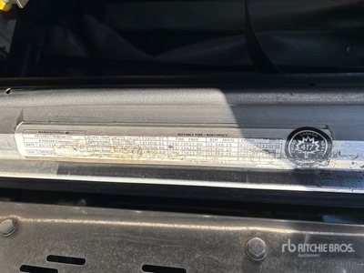 2019 Peterbilt 389 6x4 Cabeza Tractora Cabina Dormitorio