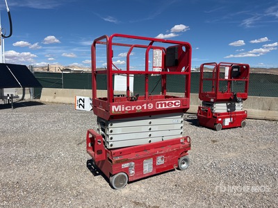 2019 MEC MICRO 19 Electric Scissor Lift
