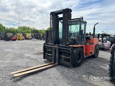 2020 Toyota 5FDK160 34100 lb Pneumatic Tire Forklift