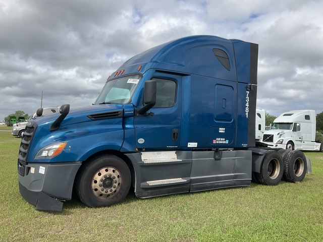 2021 Freightliner Cascadia 126 6x4 T/A Sleeper Truck Tractor