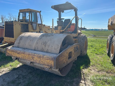 2004 Cat CS563E Smooth Drum Compactor