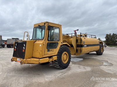 2006 Cat 613C Vagón transportador de agua