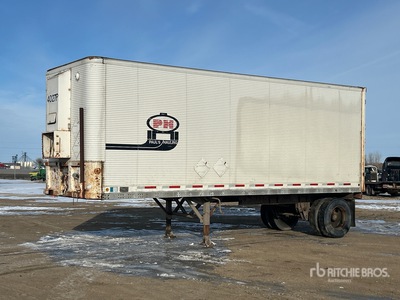 1983 Fruehauf 26 ft x 96 in S/A Van Trailer