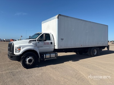2019 Ford F-750 Van Truck