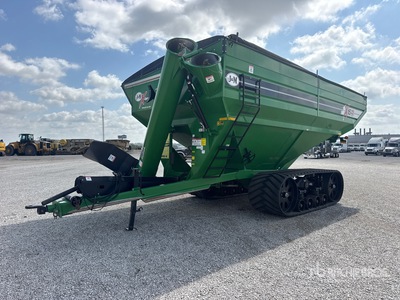 2019 J&M 1522-20T 1500 bu Tracked Grain Cart
