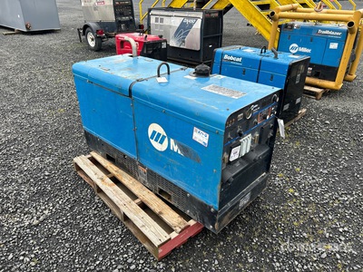 2006 Miller PipePro 304 Multi-Process معدة لحام بمحرك