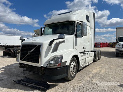 2013 Volvo VNL 6x4 T/A Sleeper Truck Tractor