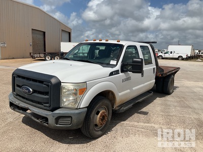 2015 Ford F-350 XL 4x2 Crew Cab Flatbed Truck