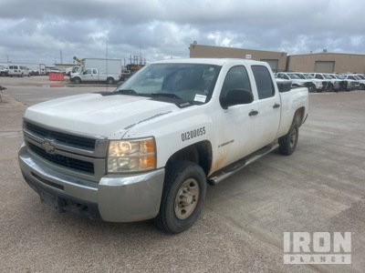 2008 Chevrolet Silverado 2500HD 4x2 Crew Cab بيك اب