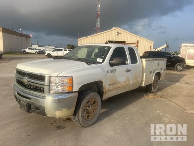 2010 Chevrolet Silverado 2500HD 4x2 Utility Truck