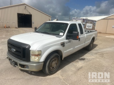 2010 Ford F-250 XL 4x2 Extended Cab Pickup