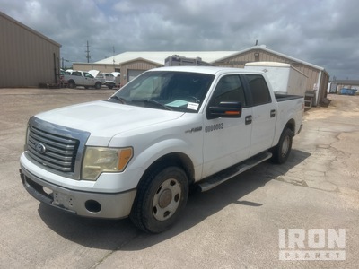 2010 Ford F-150 XLT 4x2 Crew Cab بيك اب