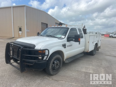2009 Ford F-350 XL 4x2 Extended Cab Service Truck