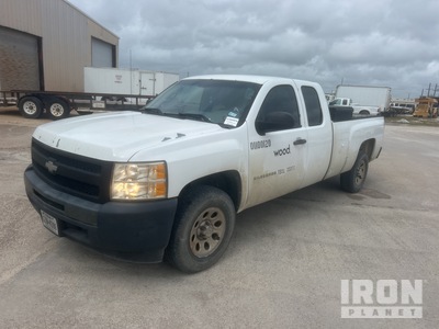 2010 Chevrolet Silverado 1500 4x2 Extended Cab بيك اب