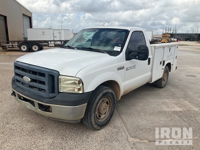 2006 Ford F-250 XL 4x2 Utility Truck