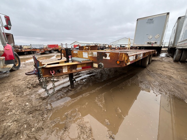 1991 Towmaster 15T 28 ft T/A Equipment Trailer