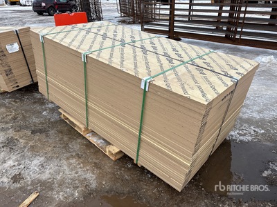 Quantity of (46) 3/4 in 4x8 MDO G1S (Good 1 Side) With Smooth Overlay Douglas Fir 7 Ply Formply Plywood (Unused)