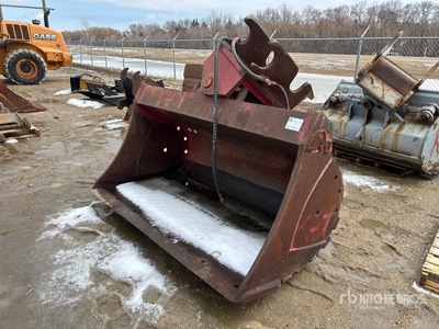 AMI 77 in Tilting Benna - Fits Volvo 180