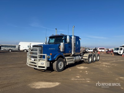 2015 Western Star 4900SA 8x6 Tri/A Sleeper Truck Tractor