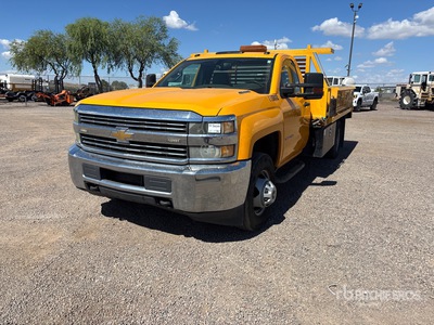 2016 Chevrolet Silverado 3500HD 4x2 Flatbed Truck