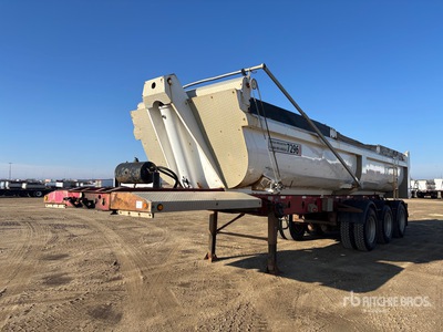 2010 Gravhaul 30 ft Tri/A End Dump Trailer