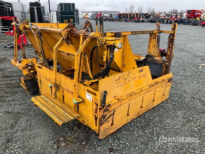 Shouldering Road Widener