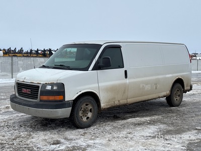 2010 GMC Savana Cargo Van