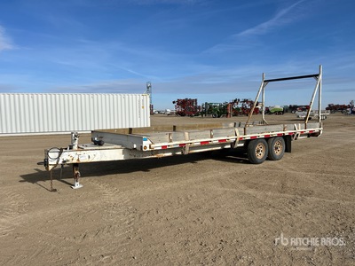 2008 Hay Shed 24 ft T/A Trailer utilitario