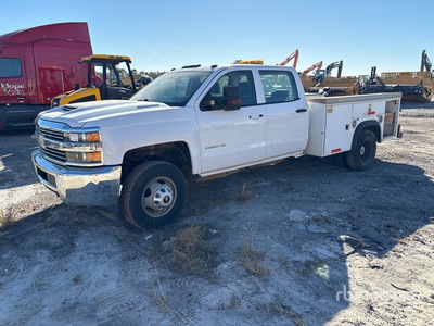 2017 Chevrolet Silverado 3500HD 4x2 Crew Cab Utility Truck (Inoperable)