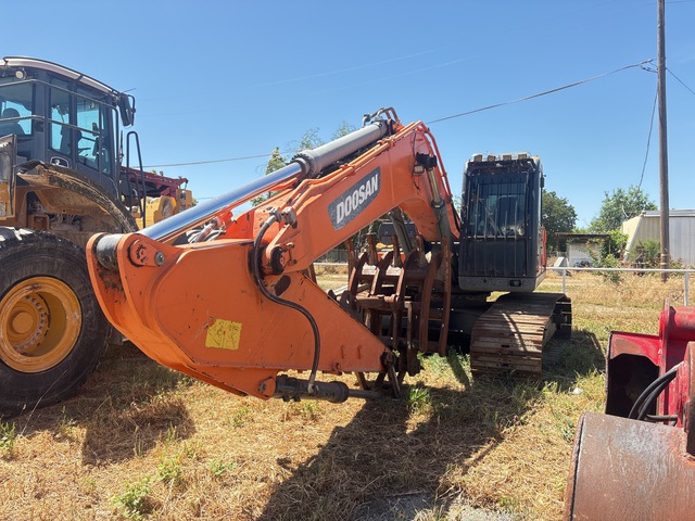 2018 Doosan DX255LC-5 Tracked Excavator