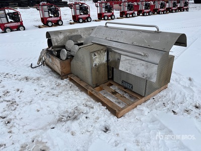 Quantity of Peterbilt and Kenworth Parts