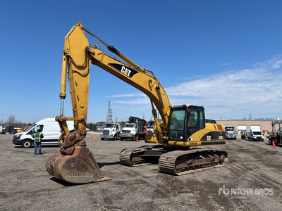 2006 Cat 324D L حفارة بجنزير