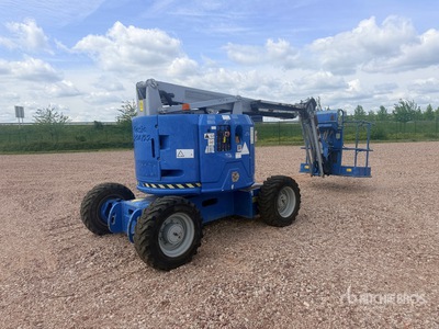 2012 Genie Z-34/22 4WD Nacelle Articulee Articulating Boom Lift
