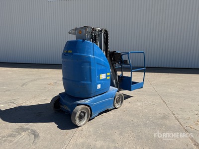 2013 JLG Toucan 10E Nacelle A Mat Droit Vertical Plateforme élévatrice à mât vertical