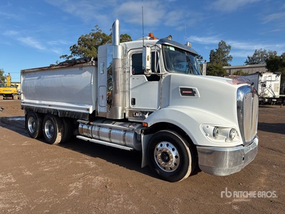2014 Kenworth T409 6x4 T/A Camión dumper