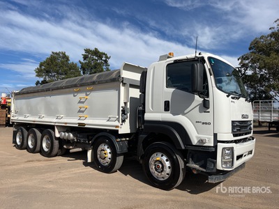 2023 Isuzu FYX 350-350 10x4 Twin-Steer T/A Camión dumper