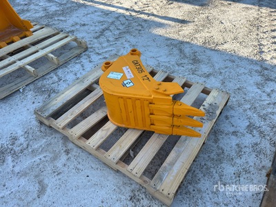 2026 GIYI GY-BK 12 in Digging Excavator Bucket - Fits Cat 305 (Unused)