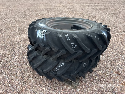 Quantity of (2) Mitas 16,9 -34 F Roues Räder