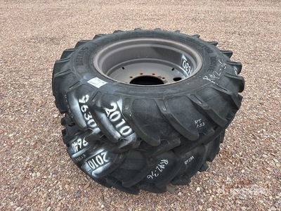 Quantity of (2) Mitas 14,9 -28 F Roues Räder