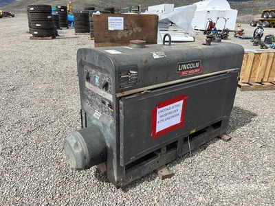 Lincoln SA300-TM27 350 A Mobile Stick Engine Driven Welder