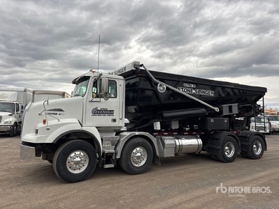 Dahms S2 on 2016 Western Star 4800 8x4 Twin-Steer Slinger Stone Spreader Truck