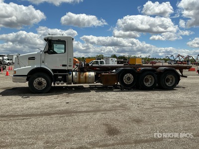 2013 Volvo VHD84B Volvo 8x4 Roll-Off Truck (Inoperable)