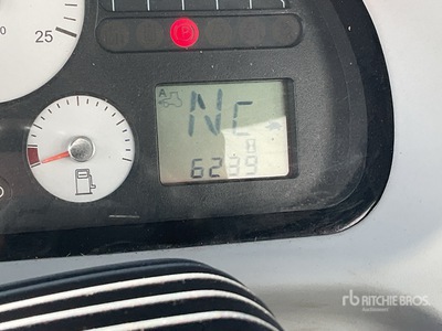 Massey Ferguson 6475 4WD Tractor