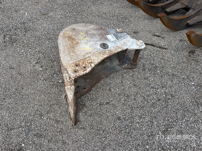 2017 Cat 12 in Digging Excavator Bucket